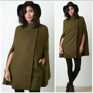 SOLD! UrbanOG zipup cape